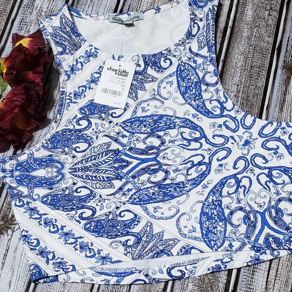 NWT Halter Crop! Sz S. Fall Layering Item 🍂🍁☕🎃